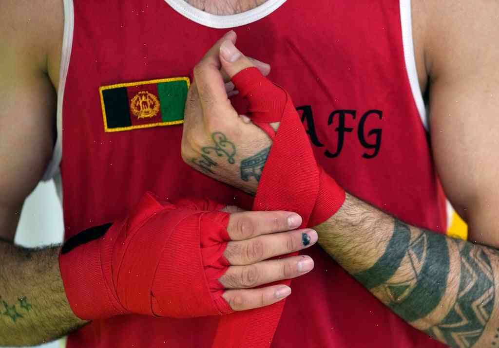 In Afghanistan, American Boxer Becomes Student